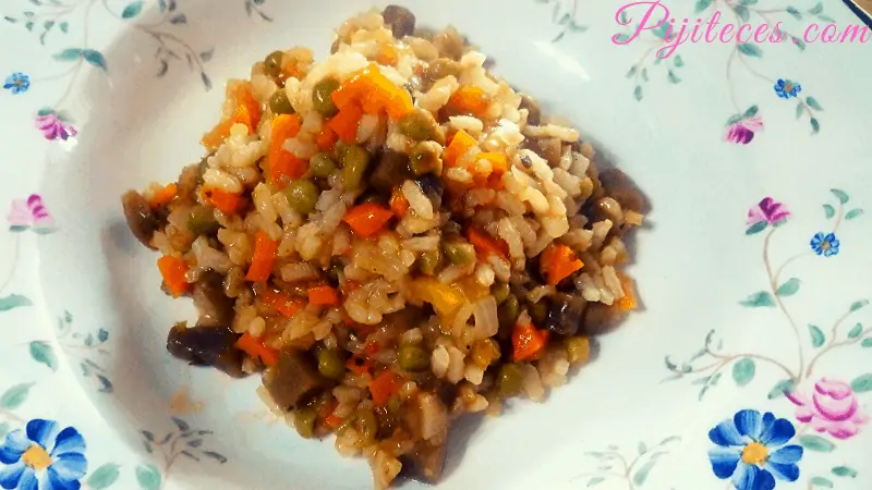 Arroz y verduras con hierbas provenzales