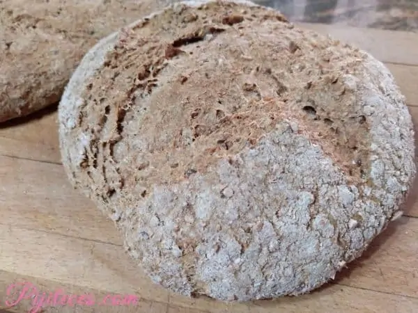 Pan integral con 5 cereales