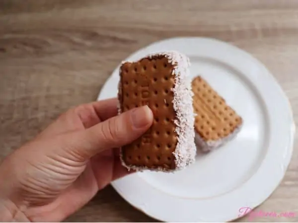 andwich de helado de plátano y chocolate