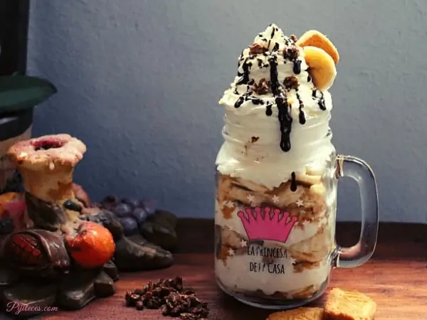 Triffle de plátano y nata
